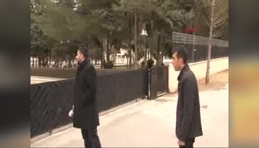 Adliye önünde selfie çekti, terörle suçlandı