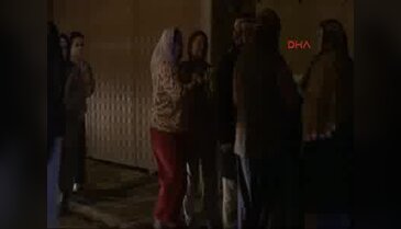Sigaradan çıkan yangın 3 evi kül etti