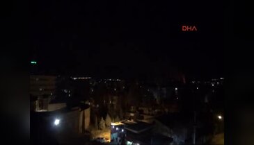 Nusaybin'de PKK'lılar, 2 okulu ateşe verdi