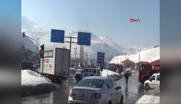 Yola mazot döküldü, zincirleme kaza oldu