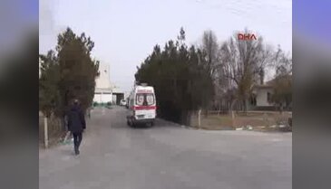 Yem fabrikasında patlama:1'i ağır 4 işçi yaralı