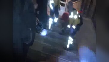 Evinin önünde ayaklarından vurdular