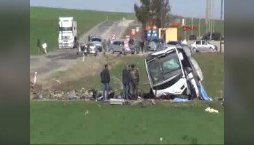 Diyarbakır-Bingöl karayolunda askeri konvoya bombalı saldırı