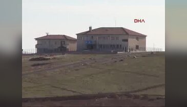 Öğrenci servisi ile kamyon çarpıştı: 15 yaralı