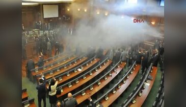Mecliste gaz skandalı