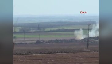 Suriye'nin PYD bölgesine top atışları