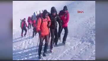 Zirve'de düştü JAK ekipleri ilk müdahaleyi yaptı