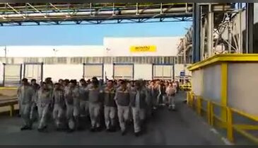 Bursa Renault'da eylemler sürüyor!
