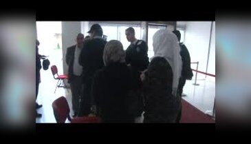 Suriyeli anneye ölen bebeğini karton kutuda verdiler