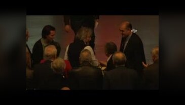 Can Dündar'dan açıklama: Faşizmin eline bir kere düşmeyeceksin