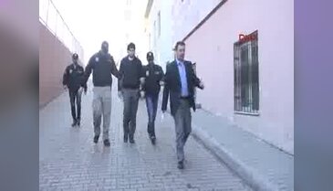 Lise öğretmeni "FETÖ-PDY" propagandası yapmaktan gözaltına alındı