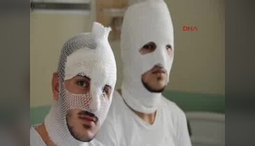 Otomobilin içinde yandılar!