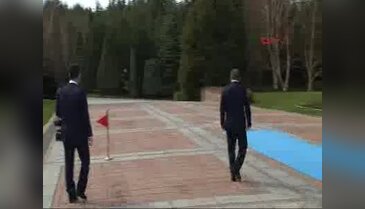 Davutoğlu, KKTC Başbakanı Kalyoncu ile görüştü