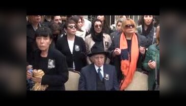 Sezen Aksu'yu acı gününde dostları yalnız bırakmadı
