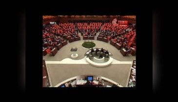 TBMM Genel Kurulu'nda 'el hareketi' gerginliği