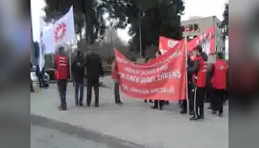 Bursa Mudanya'da işçiler kıdem tazminatı için yürüdü