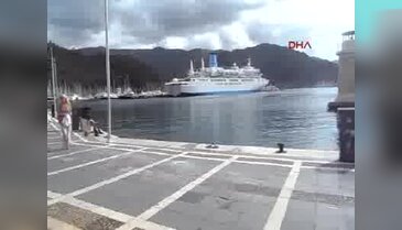 Sezonun ilk lüks yolcu gemisi Marmaris'te