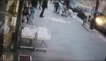 Kafasına kebap şişi saplandı!