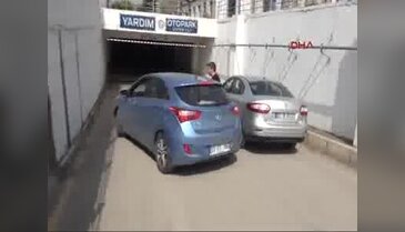 Bakanın kardeşi trafik kazası tartışmasında bıçaklandı