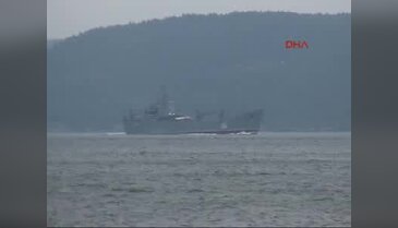 Rus savaş gemisi Çanakkale Boğazı'ndan geçti
