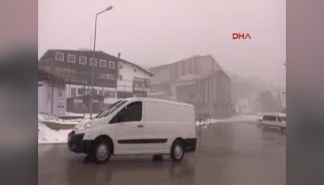 Bursa'da fırtına, deniz ulaşımını aksattı