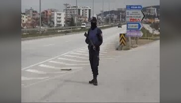 Çanakkale'de 18 Mart öncesi K-9 köpeğiyle araç kontrolü
