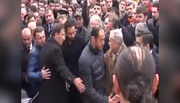 Umut doğum gününde babasını son yolculuğuna uğurladı
