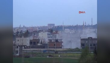 Sokağa çıkma yasağı süren Nusaybin'de barikatlar imha ediliyor
