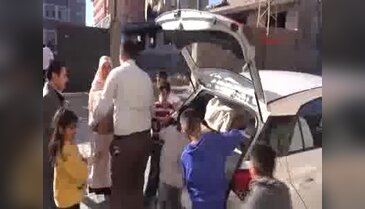 Turizimcilerden Silopi'deki terör mağduru öğrencilere kitap yardımı