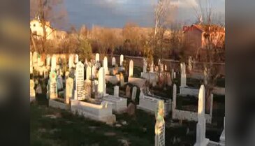 Mezarlıkta kesik bacak paniği