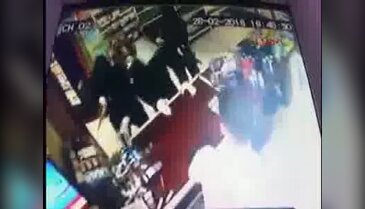 Eczane soyguncuları kamerada
