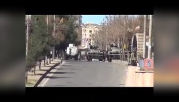 Bağlar'da sokağa çıkma yasağı sürüyor