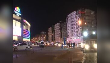Diyarbakır'da AVM'de silah sesleri büyük panik yarattı