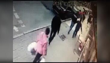 İstanbul'da iş adamına silahlı saldırı anı güvenlik kamerasında