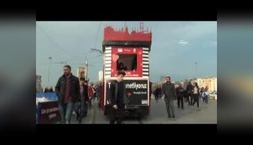 Nostaljik tramvay, terörü lanetlemek için sefer aldı
