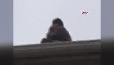 Bu kez de hastane çatısına çıktı