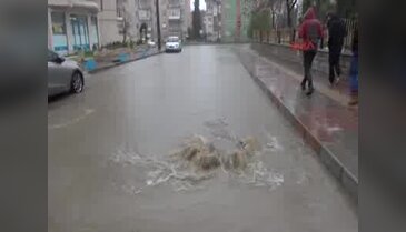 Edirne'yi sağanak yağmur vurdu