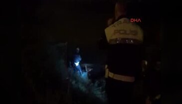 Kaza yapan alkollü sevgililer ekiplere güçlük çıkardı