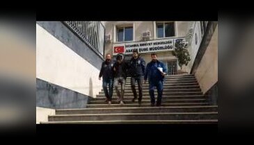 Arkadaşını sopayla vurarak öldürdü