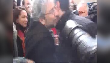 Can Dündar adliyede