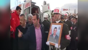Şehit Uzman Çavuş Oflaz'ın cenazesi Bolu'da toprağa verildi