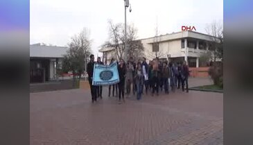 KTÜ'de Ensar Vakfı protestosu arbedesine öğrenci tepkisi