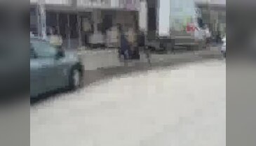 CHP İl Başkanı'nı sokak ortasında dövdüler