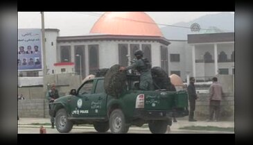 Afganistan parlamentosuna roket saldırısı