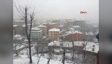 Yüksekova'da bir tankın içine düşebileceği genişlikte kazılan hendek kapatıldı