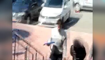 Liseli kızı otogarda yardım çığlığı kurtardı
