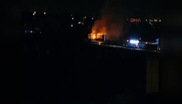 TEM Otoyolunda parke yüklü tır yandı: 2 yaralı