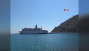 Alanya'ya turistler gemi ile geldi