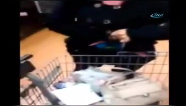 Marketten çaldıklarıyla alışveriş arabası doldu