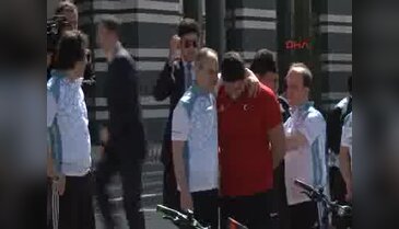 Erdoğan; Farklı inançlardan insanların bir araya gelmesi sorunların çözümü için bize yol gösteriyor